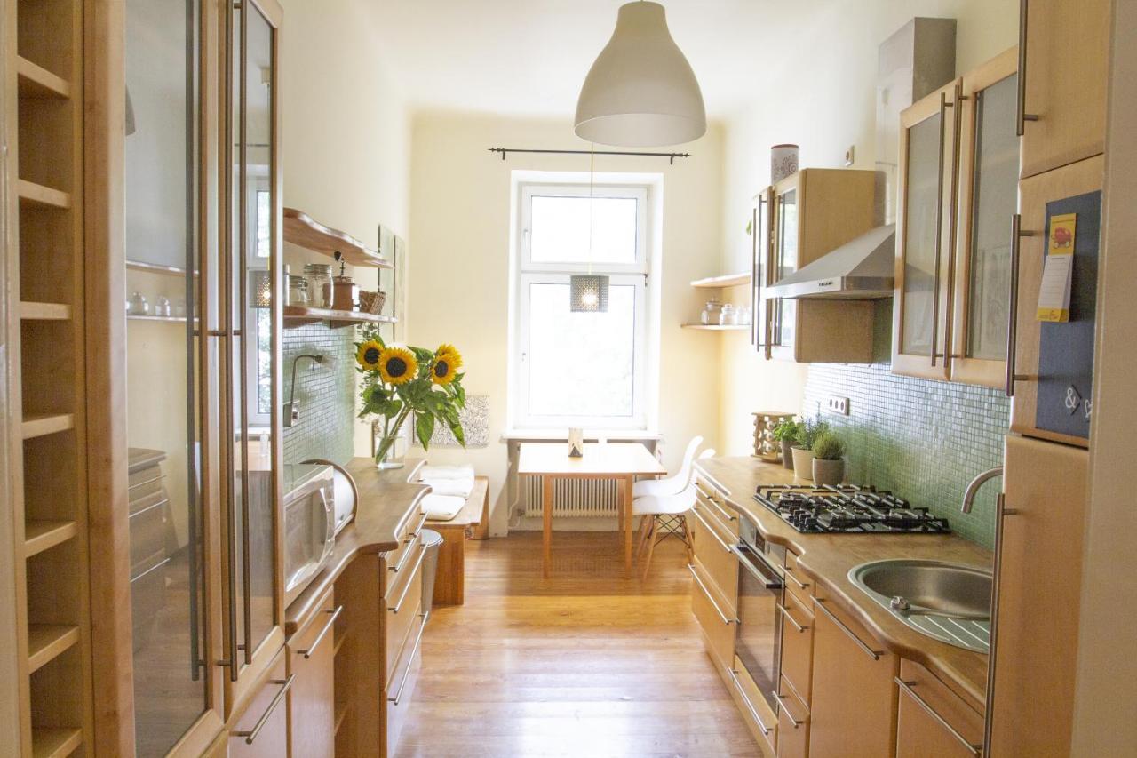 Sunny Apartment Near Belvedere Castle Vienna Exterior photo